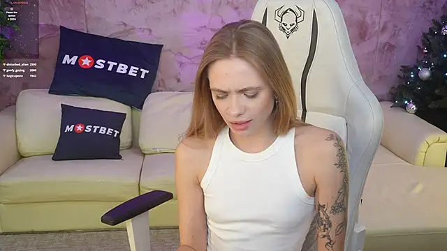 Snapshot of Angy_Netal chatting on January 8, 2025, 6:31 pm Angy Netal online show from January 8, 2025, 6:31 pm