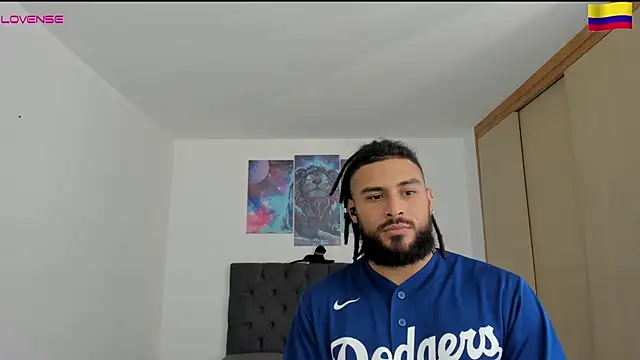 Louis marley   online show from December 29, 2024, 9:20 pm