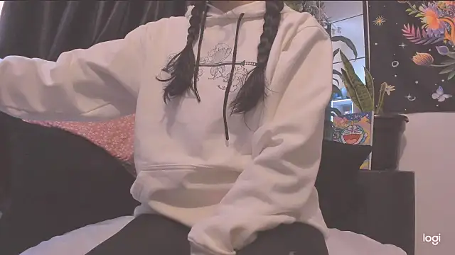 Snapshot of MYFAVOURITESTRAGER chatting on December 20, 2025, 6:37 pm MYFAVOURITESTRAGER online show from December 20, 2025, 6:37 pm