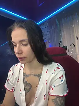 Queen of pain online show from November 2, 2025, 7:00 am