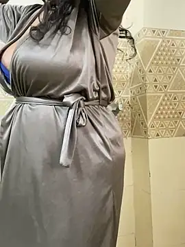 Snapshot of vanyaaurmohan chatting on April 7, 2026, 12:38 pm vanyaaurmohan online show from April 7, 2026, 12:38 pm