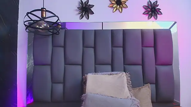 Snapshot of _MiaBrown_ chatting on January 10, 2026, 12:07 pm MiaBrown online show from January 10, 2026, 12:07 pm