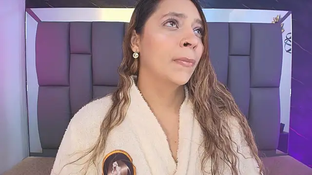 Snapshot of _MiaBrown_ chatting on February 2, 2026, 12:15 pm MiaBrown online show from February 2, 2026, 12:15 pm