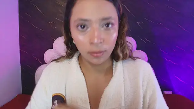  MiaBrown  online show from May 19, 2026, 12:11 pm