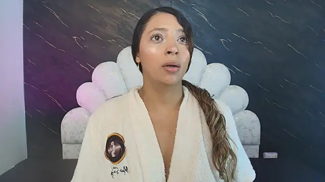 MiaBrown  online show from May 30, 2026, 12:13 pm