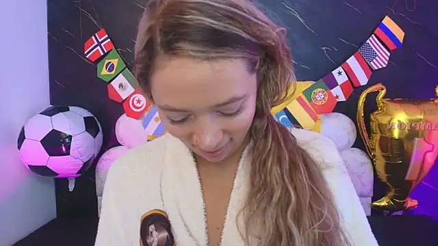  MiaBrown  online show from June 30, 2026, 12:06 pm