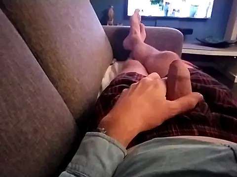 Snapshot of jk1981jk chatting on October 13, 2025, 6:41 pm jk1981jk online show from October 13, 2025, 6:41 pm