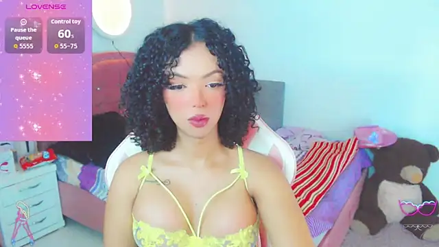 Snapshot of Tanedra_collings chatting on March 16, 2026, 5:44 am Tanedra collings online show from March 16, 2026, 5:44 am
