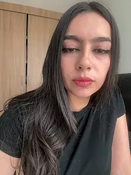 Snapshot of Nicollemays chatting on February 19, 2026, 4:25 pm Nicollemays online show from February 19, 2026, 4:25 pm