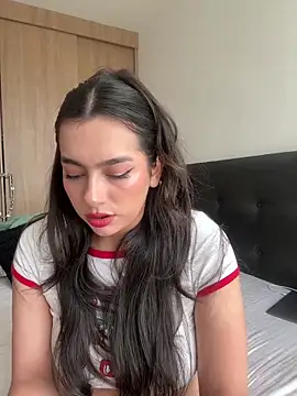 Snapshot of Nicollemays chatting on March 6, 2026, 5:09 pm Nicollemays online show from March 6, 2026, 5:09 pm