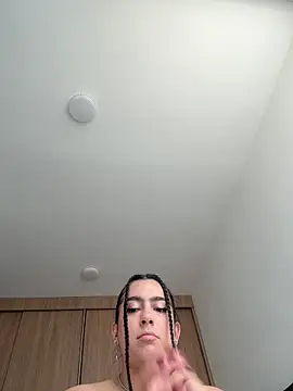 Snapshot of Nicollemays chatting on March 16, 2026, 2:21 pm Nicollemays online show from March 16, 2026, 2:21 pm