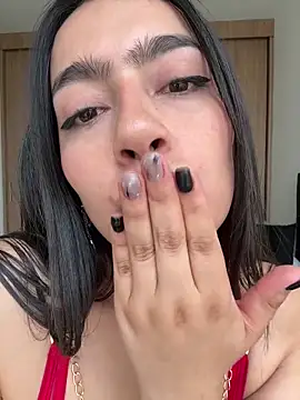 Snapshot of Nicollemays chatting on April 6, 2026, 2:29 pm Nicollemays online show from April 6, 2026, 2:29 pm