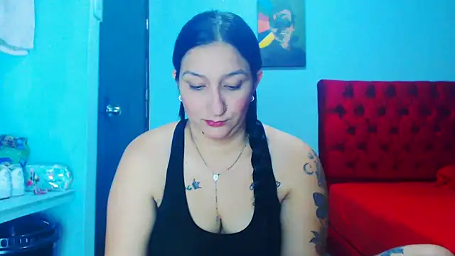 Snapshot of liz_dirty chatting on February 2, 2025, 10:49 pm liz dirty online show from February 2, 2025, 10:49 pm