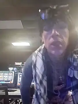 Oliveblackmen online show from February 3, 2025, 2:34 pm