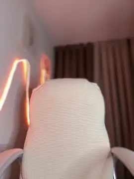 Snapshot of Merloth chatting on February 7, 2026, 11:14 am Merloth online show from February 7, 2026, 11:14 am