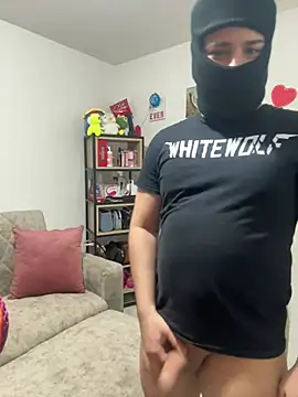 Snapshot of Celestedubois chatting on December 14, 2024, 3:40 am Celestedubois online show from December 14, 2024, 3:40 am