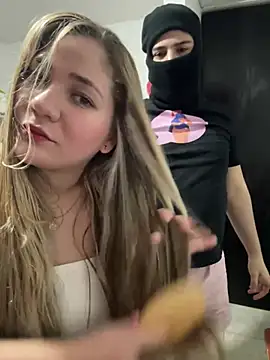 Snapshot of Celestedubois chatting on January 13, 2025, 4:50 am Celestedubois online show from January 13, 2025, 4:50 am