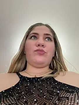 Snapshot of Celestedubois chatting on March 21, 2025, 10:39 pm Celestedubois online show from March 21, 2025, 10:39 pm