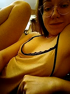 Snapshot of _Sweet_Love_ chatting on February 11, 2025, 6:11 pm Sweet Love online show from February 11, 2025, 6:11 pm