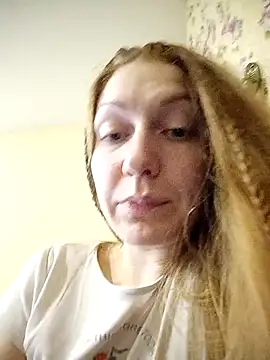  Sweet Love  online show from October 16, 2025, 12:39 pm