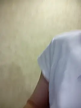  Sweet Love  online show from January 15, 2026, 12:43 pm