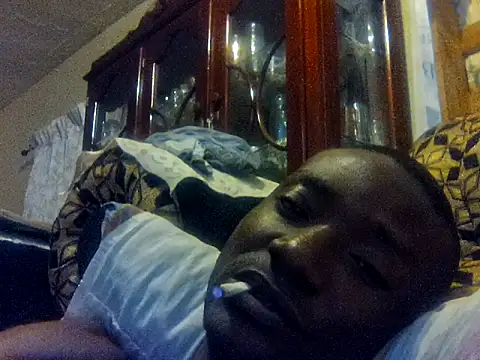 LookingLover34 online show from December 15, 2025, 11:42 pm