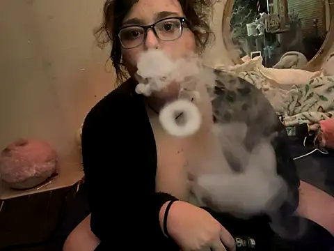 Snapshot of MarcyFlower chatting on October 22, 2025, 11:26 pm MarcyFlower online show from October 22, 2025, 11:26 pm