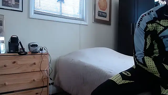 hottottrot691 online show from March 11, 2025, 6:30 pm