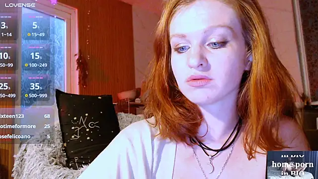 Snapshot of Cassie_Wild chatting on September 28, 2025, 1:38 pm Cassie Wild online show from September 28, 2025, 1:38 pm