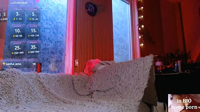 Snapshot of Cassie_Wild chatting on October 27, 2025, 1:26 pm Cassie Wild online show from October 27, 2025, 1:26 pm