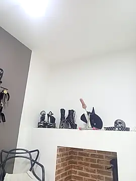 MariaGaitan online show from November 19, 2025, 7:03 pm