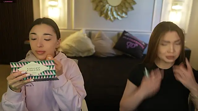 Jasmine Flow online show from March 11, 2026, 8:09 am