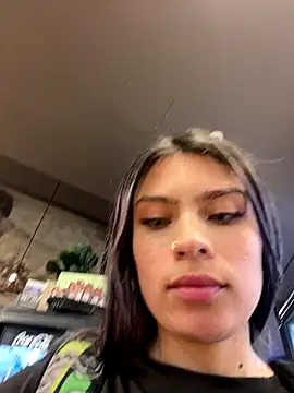 Tiffanysurez  online show from September 26, 2025, 7:51 pm