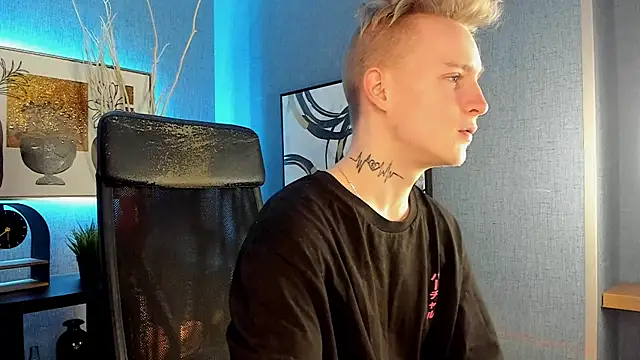 AlexxSweet online show from March 16, 2025, 6:53 am