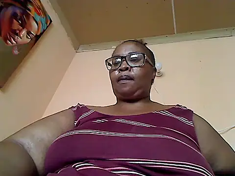Snapshot of ZOQULUx chatting on January 10, 2025, 7:46 am ZOQULUx online show from January 10, 2025, 7:46 am