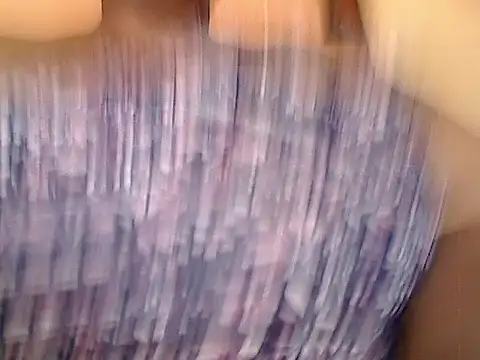 Snapshot of ZOQULUx chatting on October 16, 2025, 8:48 am ZOQULUx online show from October 16, 2025, 8:48 am