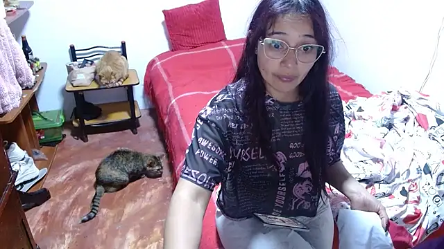 Snapshot of clarisse69 chatting on March 6, 2026, 5:15 am clarisse69 online show from March 6, 2026, 5:15 am