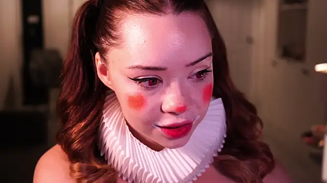 VixenMia online show from November 1, 2025, 2:57 am