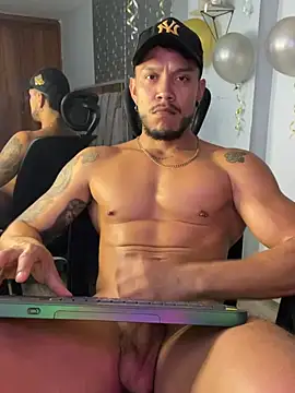 Snapshot of ARON_TAYLER01 chatting on March 1, 2025, 4:00 pm ARON TAYLER01 online show from March 1, 2025, 4:00 pm