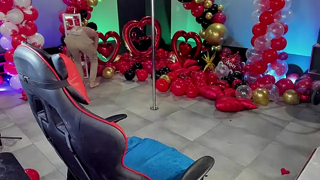 Snapshot of dirty-boss chatting on February 13, 2026, 11:50 am dirty-boss online show from February 13, 2026, 11:50 am