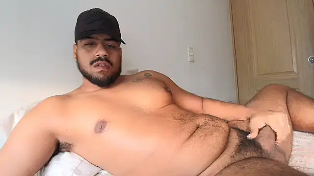 Snapshot of bigpleasure_ chatting on October 9, 2025, 12:47 pm bigpleasure online show from October 9, 2025, 12:47 pm