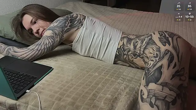 Snapshot of dnonilol chatting on December 16, 2025, 2:38 am dnonilol online show from December 16, 2025, 2:38 am