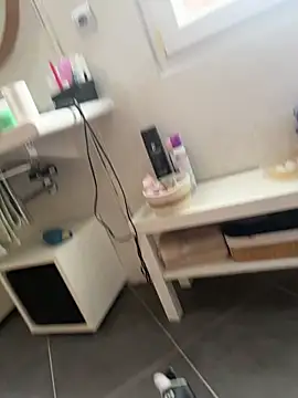 Snapshot of Cozqhh chatting on February 3, 2026, 2:11 pm Cozqhh online show from February 3, 2026, 2:11 pm