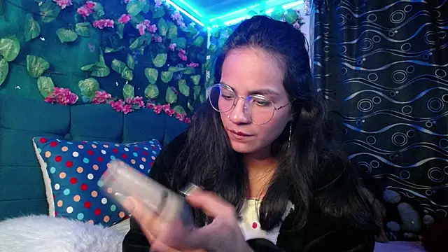 Samara Beltran online show from December 6, 2024, 7:32 am