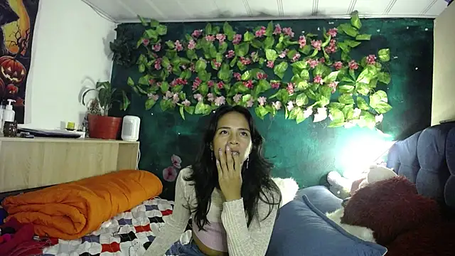Samara Beltran online show from January 15, 2025, 4:04 am