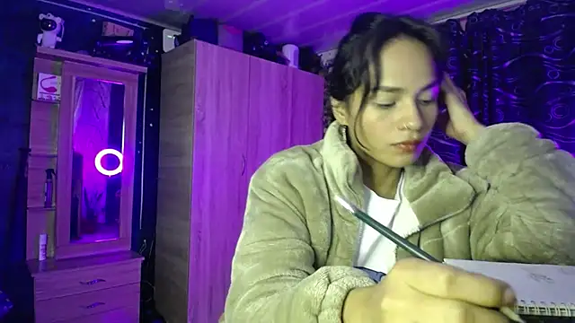 Samara Beltran online show from March 3, 2025, 9:55 am