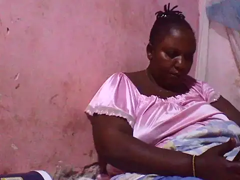 Snapshot of big_clits chatting on February 19, 2026, 3:02 am big clits online show from February 19, 2026, 3:02 am