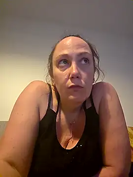 Snapshot of Wisie_Cutie chatting on February 25, 2026, 6:50 pm Wisie Cutie online show from February 25, 2026, 6:50 pm