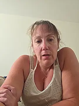 Snapshot of Wisie_Cutie chatting on June 2, 2026, 3:47 pm Wisie Cutie online show from June 2, 2026, 3:47 pm