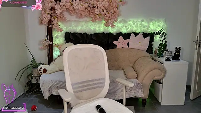 Meliazz online show from January 25, 2025, 4:24 pm